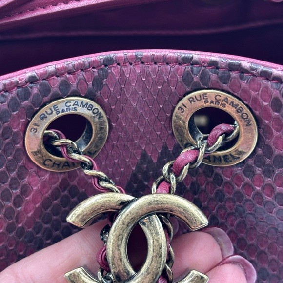 Chanel Paris Rome Drawstring CC Bag Red Python Gabrielle with FULL Inclusion - Picture 12 of 16
